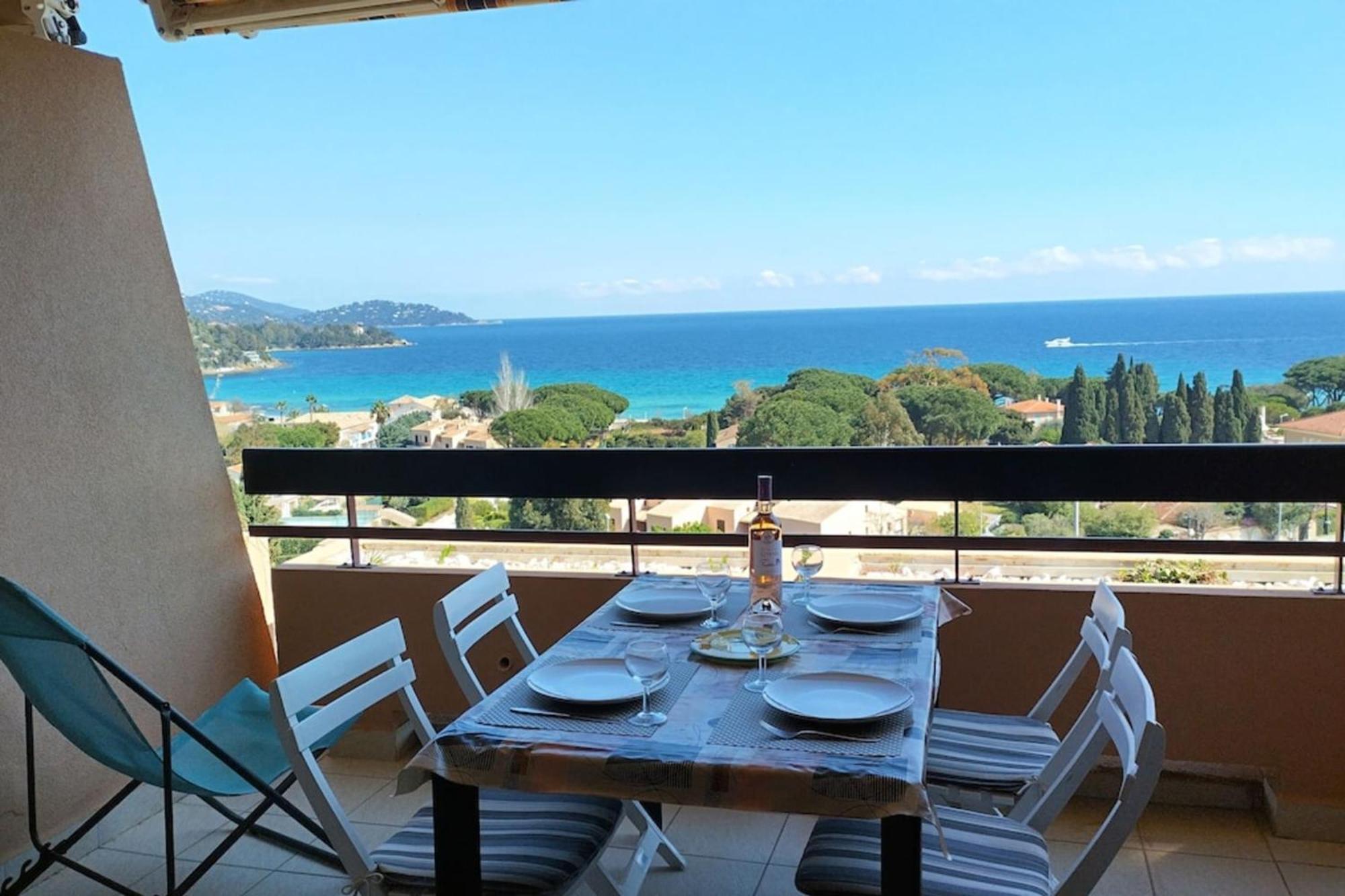 شقة T2 In Saint-Clair - Exceptional View! Rated 3 لو لا فاندو المظهر الخارجي الصورة